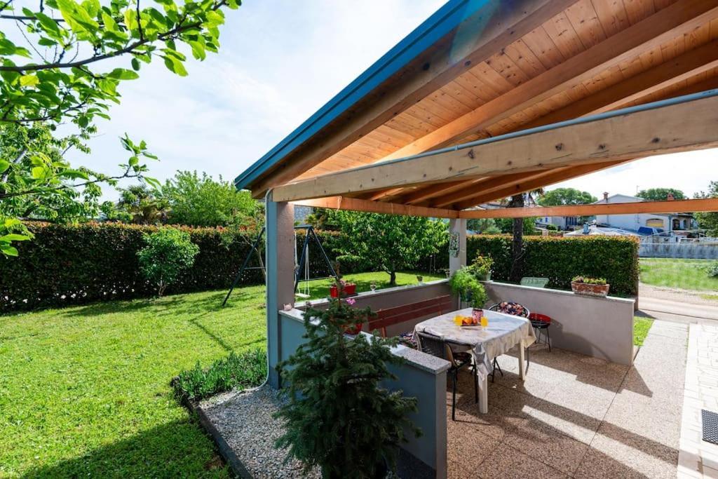 Apartamento Jani Poreč Exterior foto